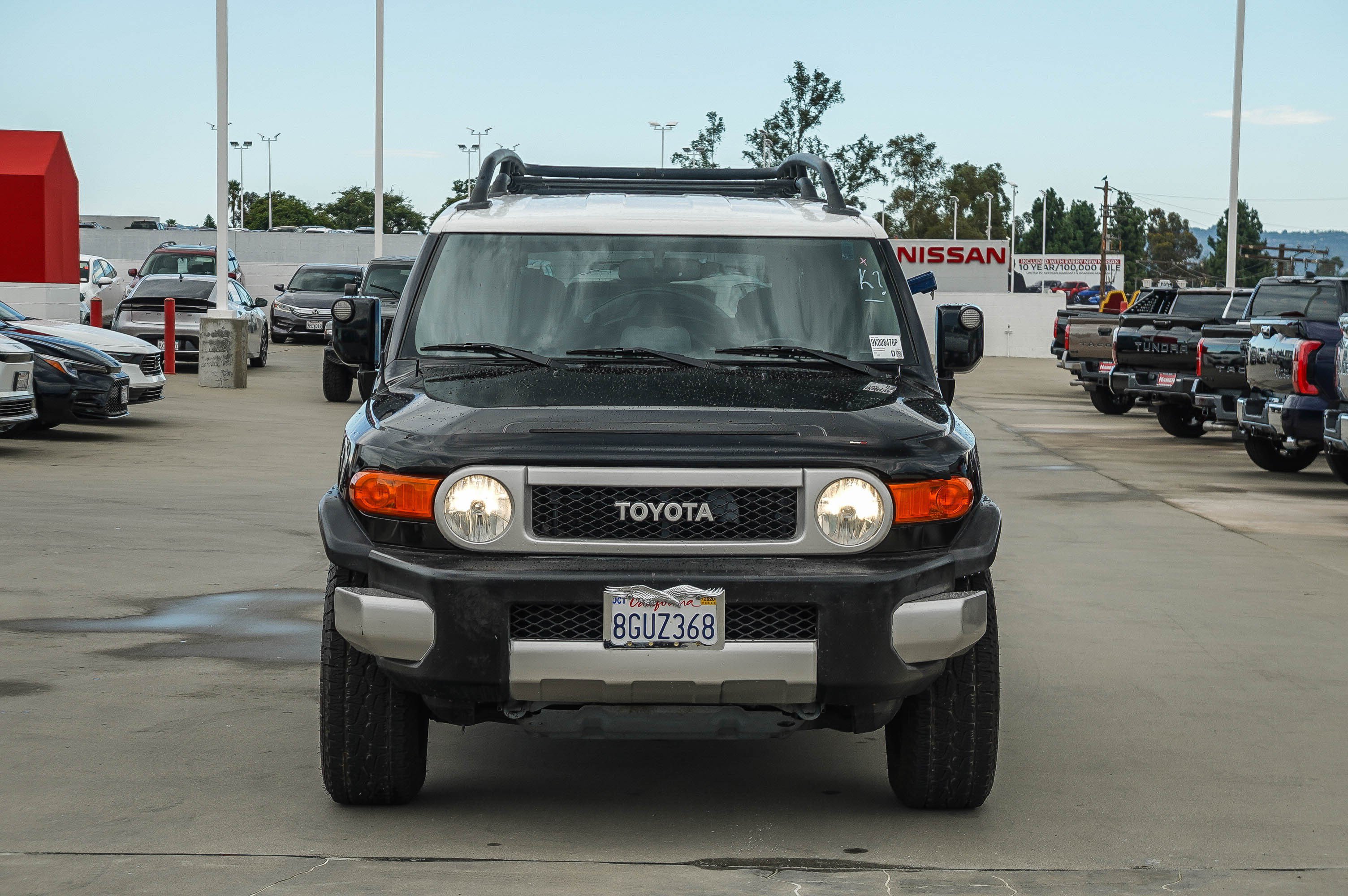 Used 2009 Toyota FJ Cruiser 2WD w/ Upgrade Pkg 2 image 2