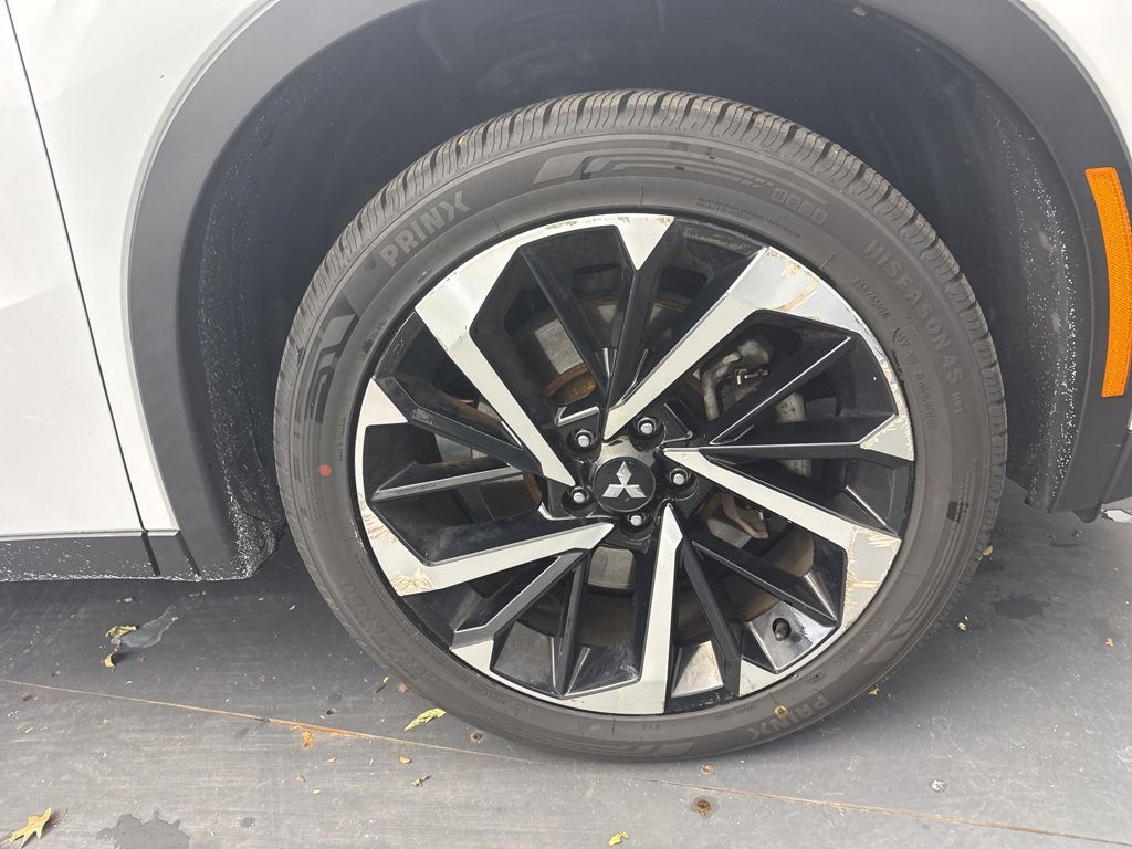 Used 2022 Mitsubishi Outlander ES image 9