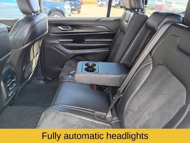 Used 2023 Jeep Grand Cherokee L Laredo AWD/4WD image 20