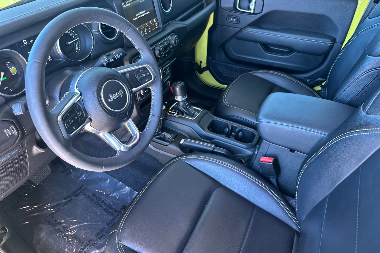Used 2023 Jeep Wrangler Unlimited Sahara AWD/4WD image 11