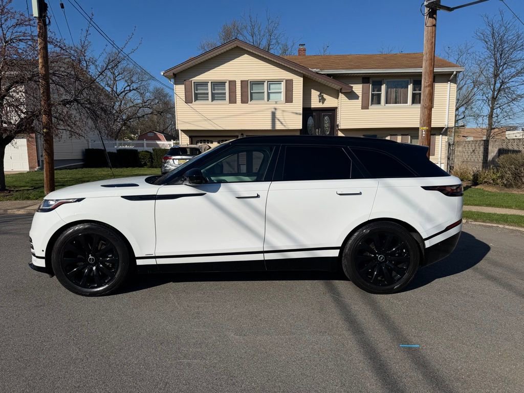 Used 2018 Land Rover Range Rover Velar R-Dynamic SE AWD/4WD image 4