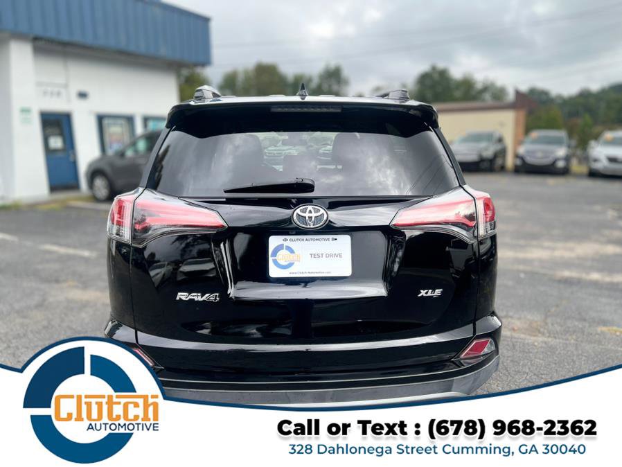 Used 2018 Toyota RAV4 XLE image 7
