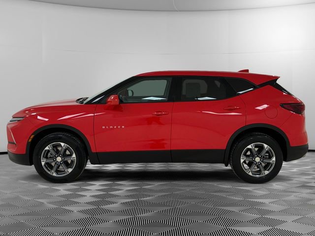 Used 2025 Chevrolet Blazer LT image 6