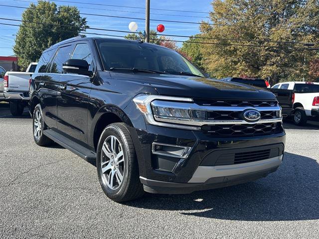 Used 2024 Ford Expedition Limited image 4