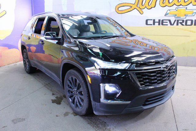 Used 2023 Chevrolet Traverse RS image 4