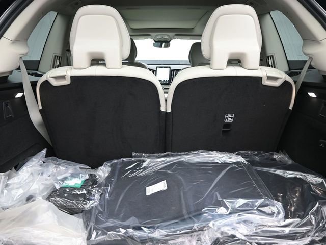 New 2026 Volvo XC90 B6 Ultra w/ Protection Package Premier image 32