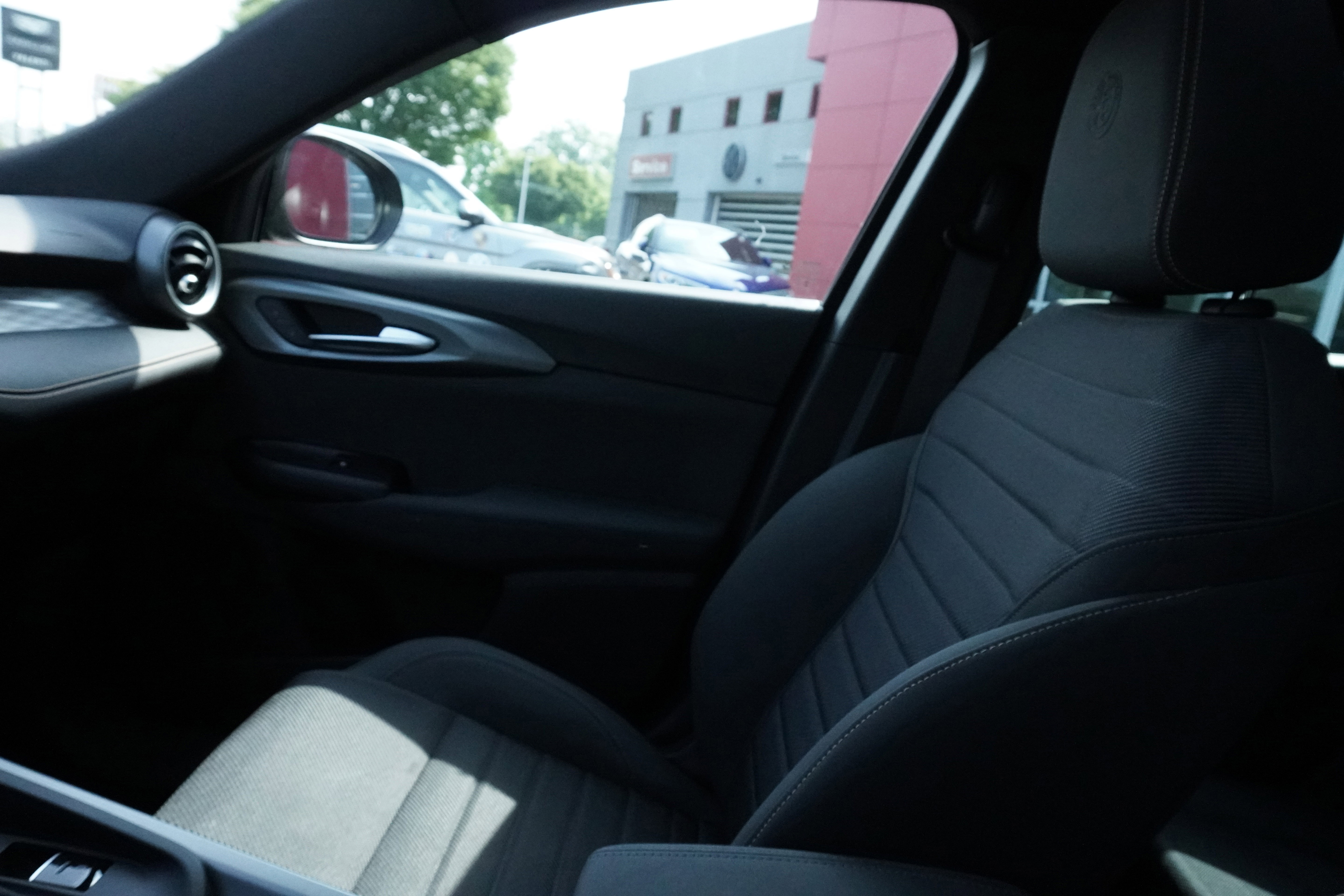 Used 2024 Alfa Romeo Tonale Ti image 27