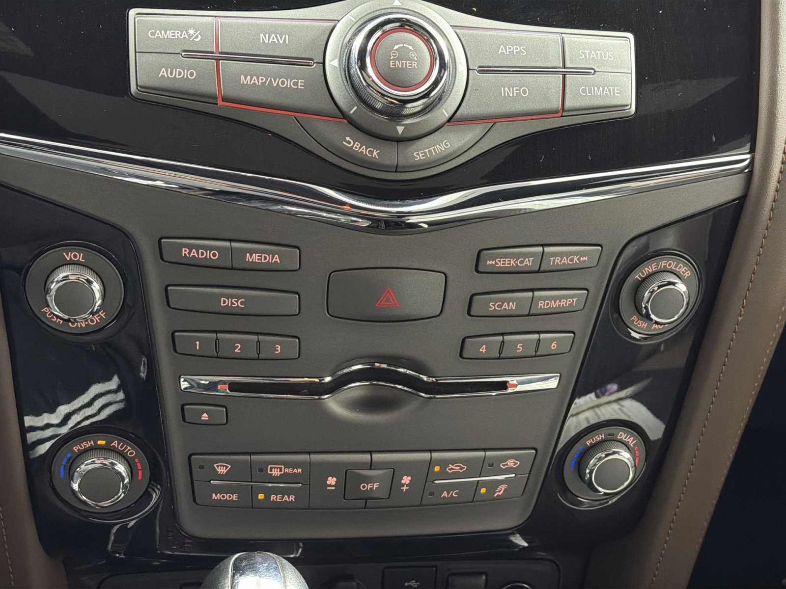 Used 2020 Nissan Armada Platinum w/ Platinum Reserve Package image 21