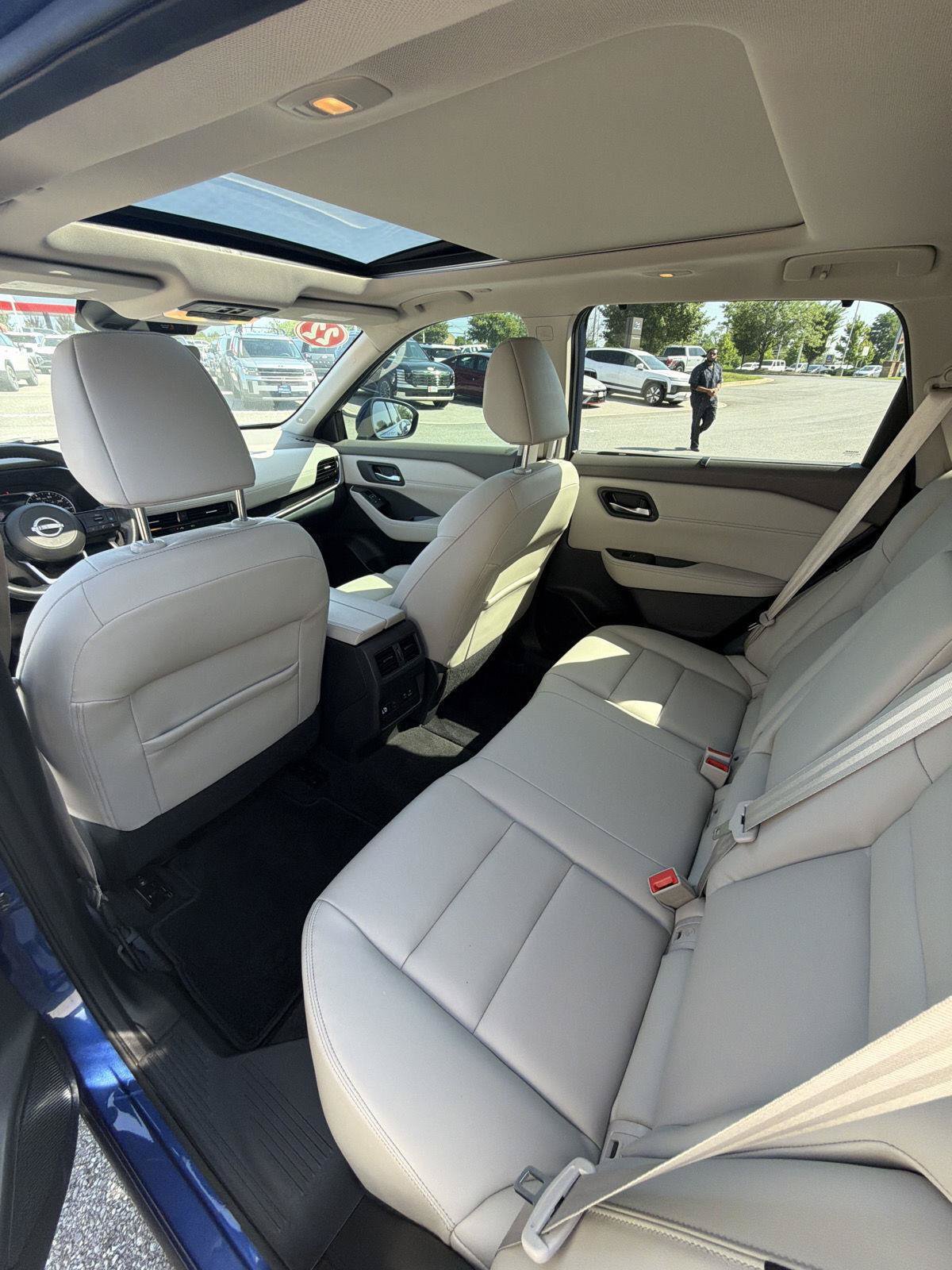 Used 2022 Nissan Rogue SL w/ SL Premium Package FWD image 40