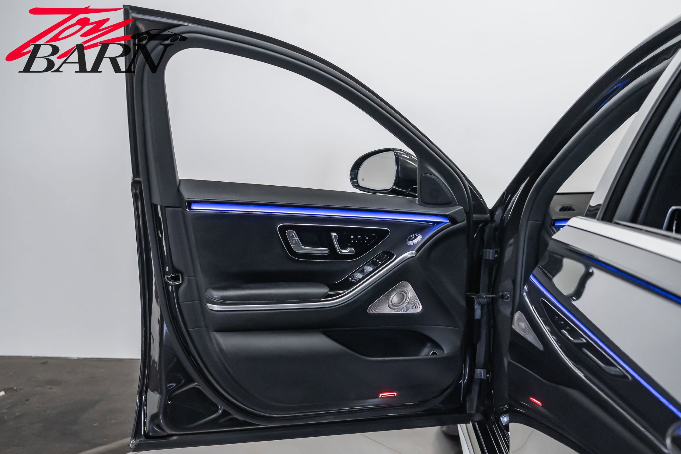 Used 2023 Mercedes-Benz S 500 4MATIC w/ AMG Line image 20