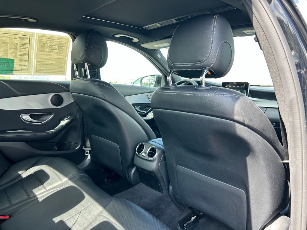 Used 2018 Mercedes-Benz C 300 4MATIC Sedan image 16
