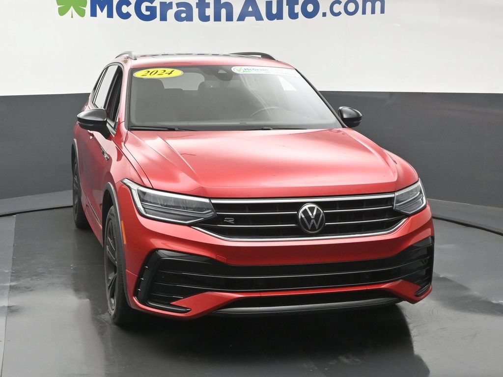 Used 2024 Volkswagen Tiguan SE R-Line FWD image 5