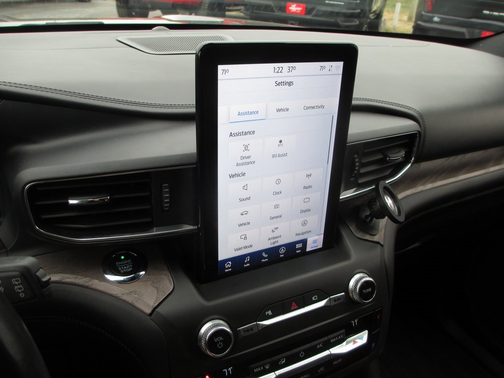 Used 2020 Ford Explorer Platinum w/ Premium Technology Package image 28