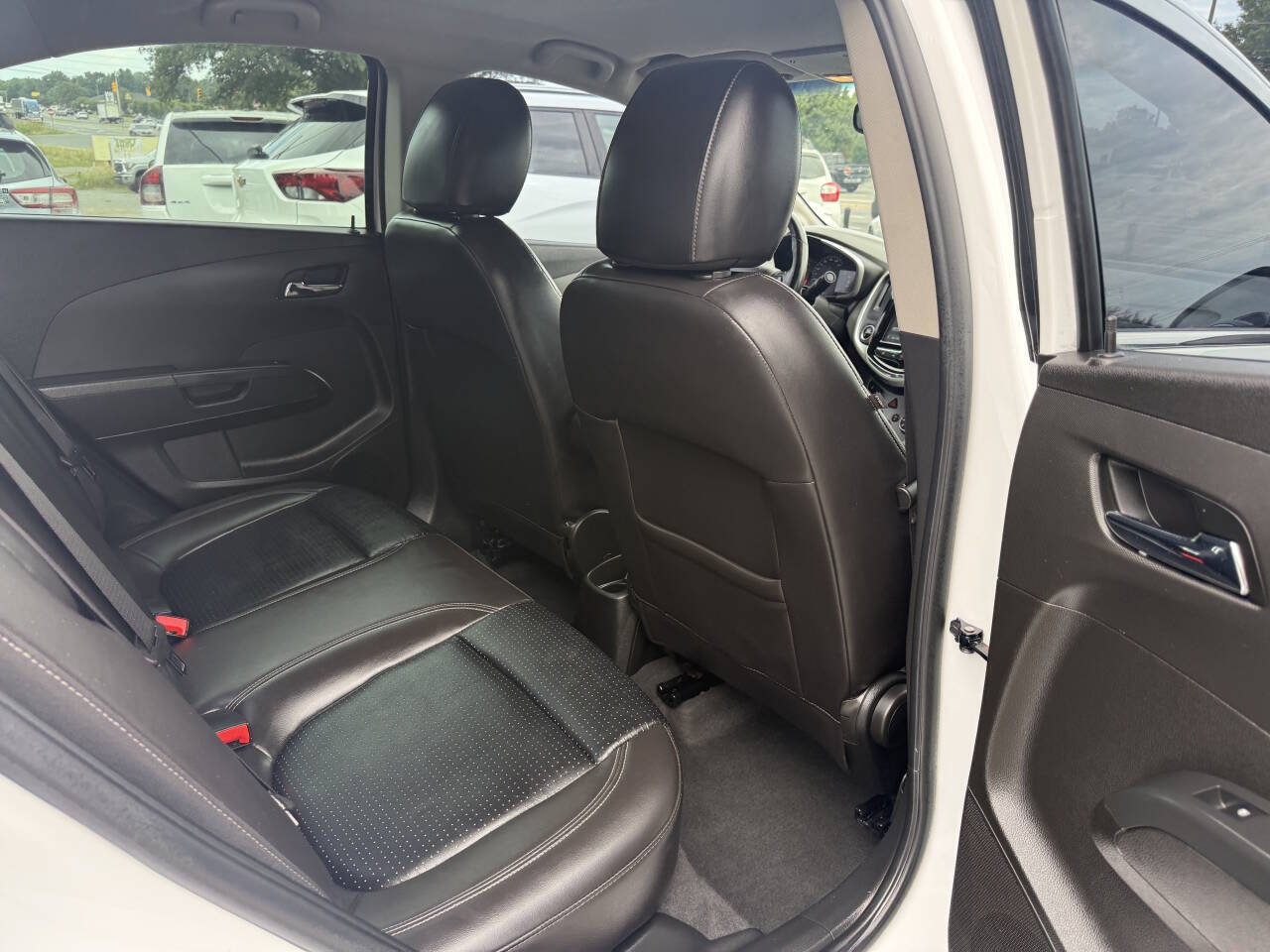 Used 2017 Chevrolet Sonic Premier FWD image 15