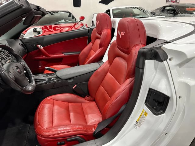 Used 2013 Chevrolet Corvette Convertible w/ 2LT Preferred Equipment Group RWD image 17