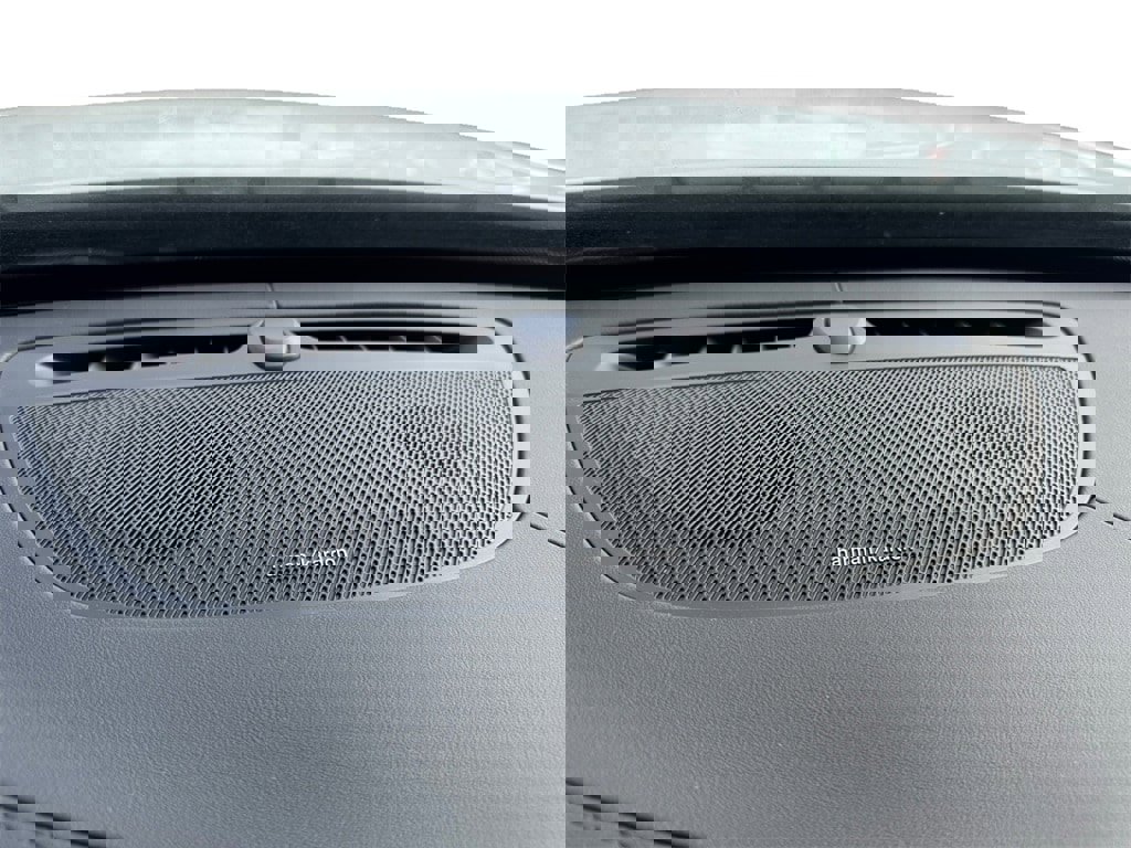 New 2025 Volvo XC90 B6 Ultra w/ Protection Package image 19