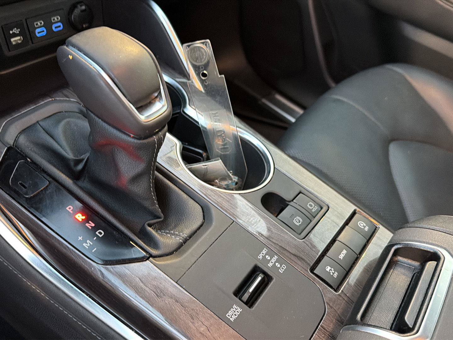 Used 2022 Toyota Highlander Platinum FWD image 31