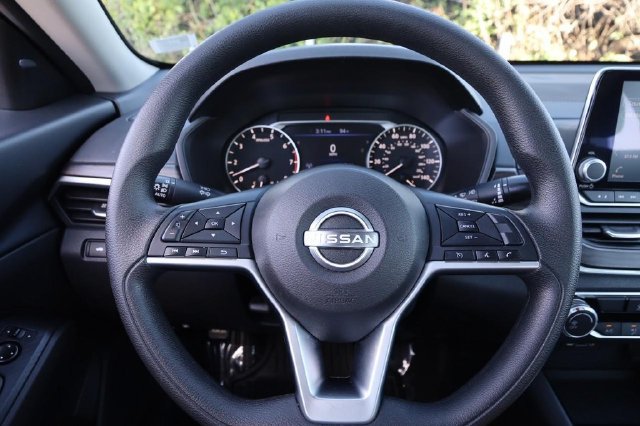 Certified 2024 Nissan Altima 2.5 SV FWD image 10
