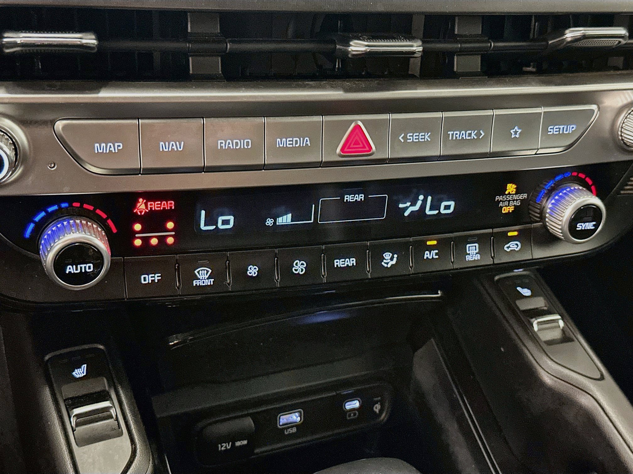 Used 2025 Kia Telluride S AWD/4WD image 24
