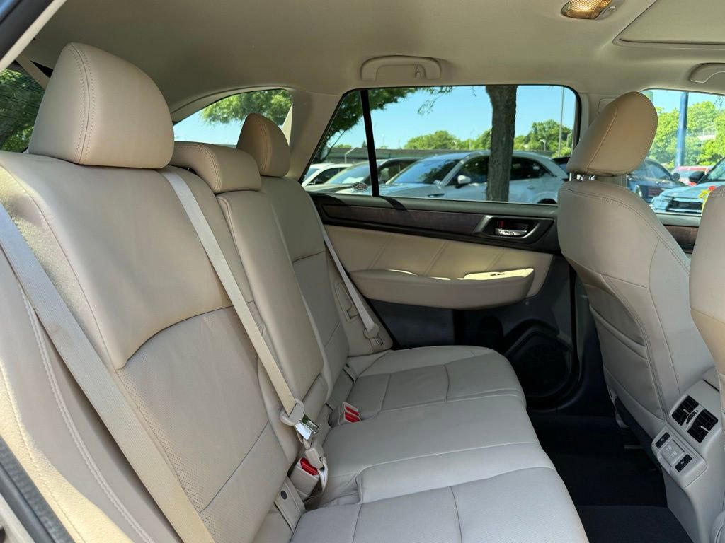 Used 2019 Subaru Outback 3.6R Limited AWD/4WD image 30