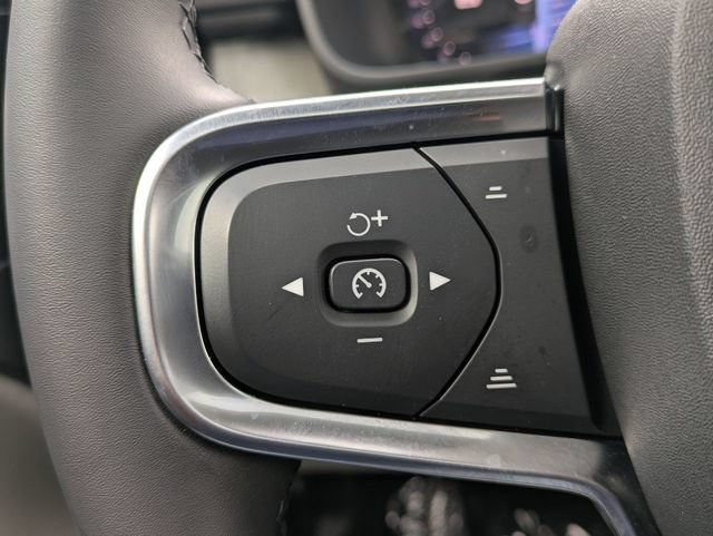 Certified 2023 Volvo XC40 B5 Ultimate AWD/4WD image 19