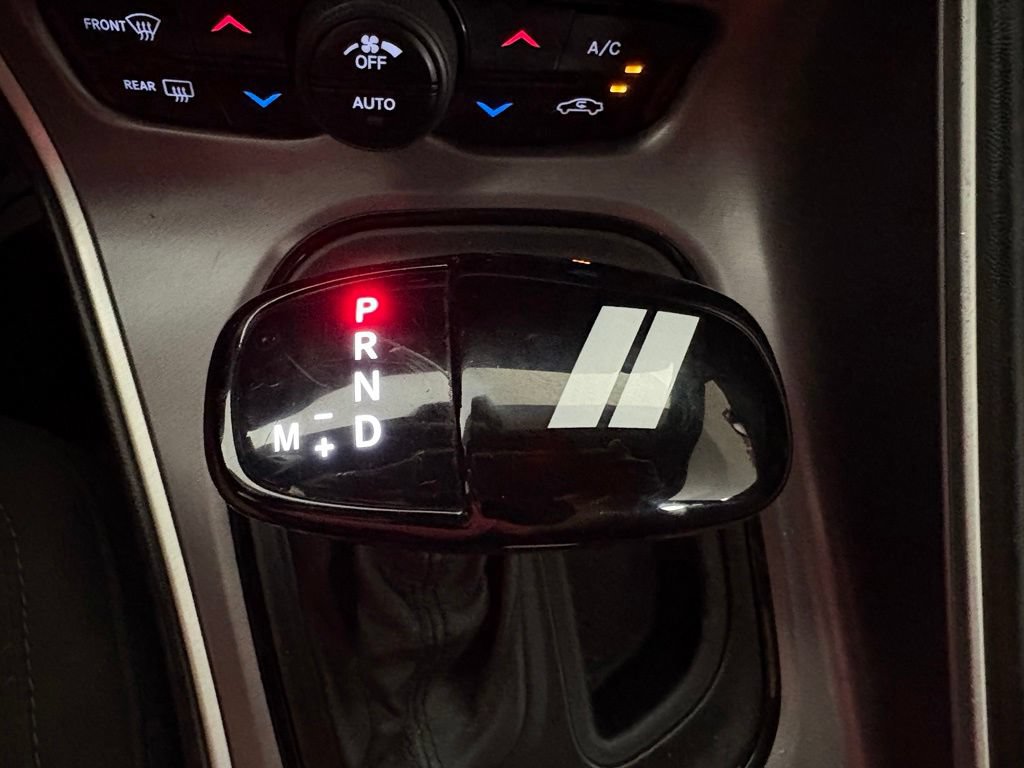 Used 2019 Dodge Challenger SXT RWD image 22
