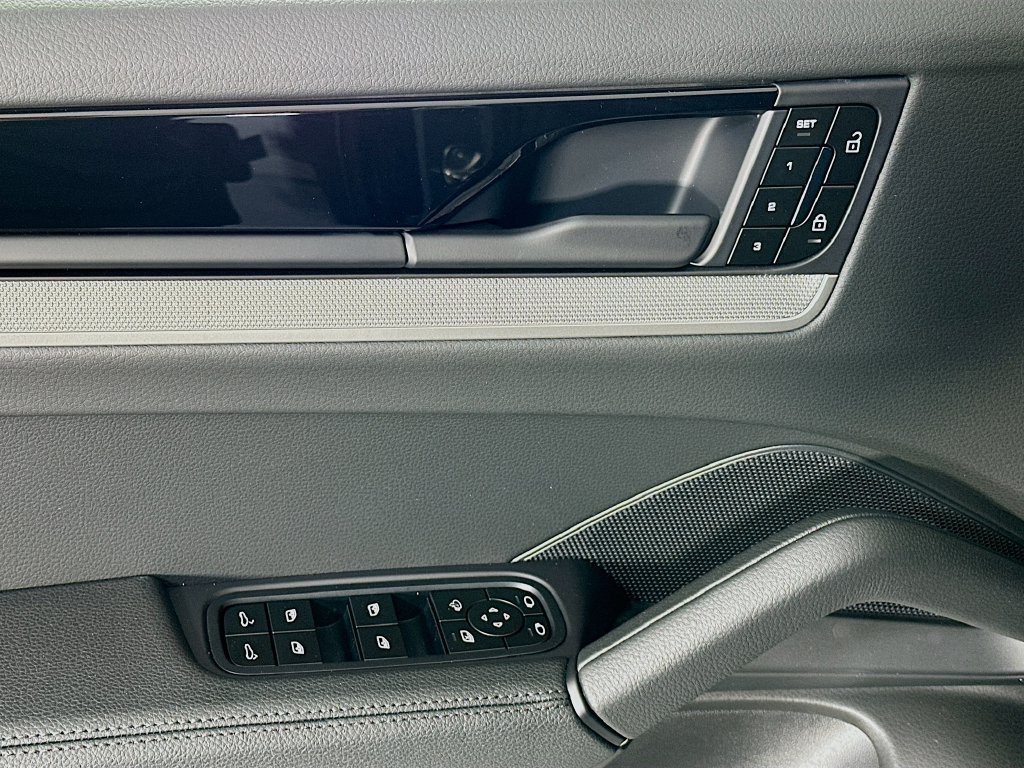 New 2026 Porsche Cayenne AWD/4WD image 20