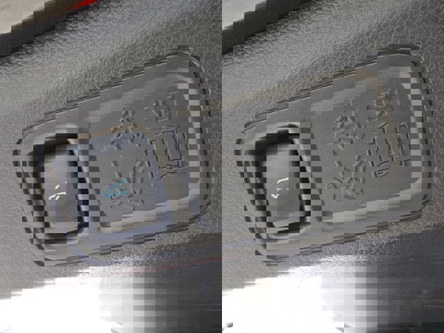 Used 2023 Ford Expedition Limited image 17