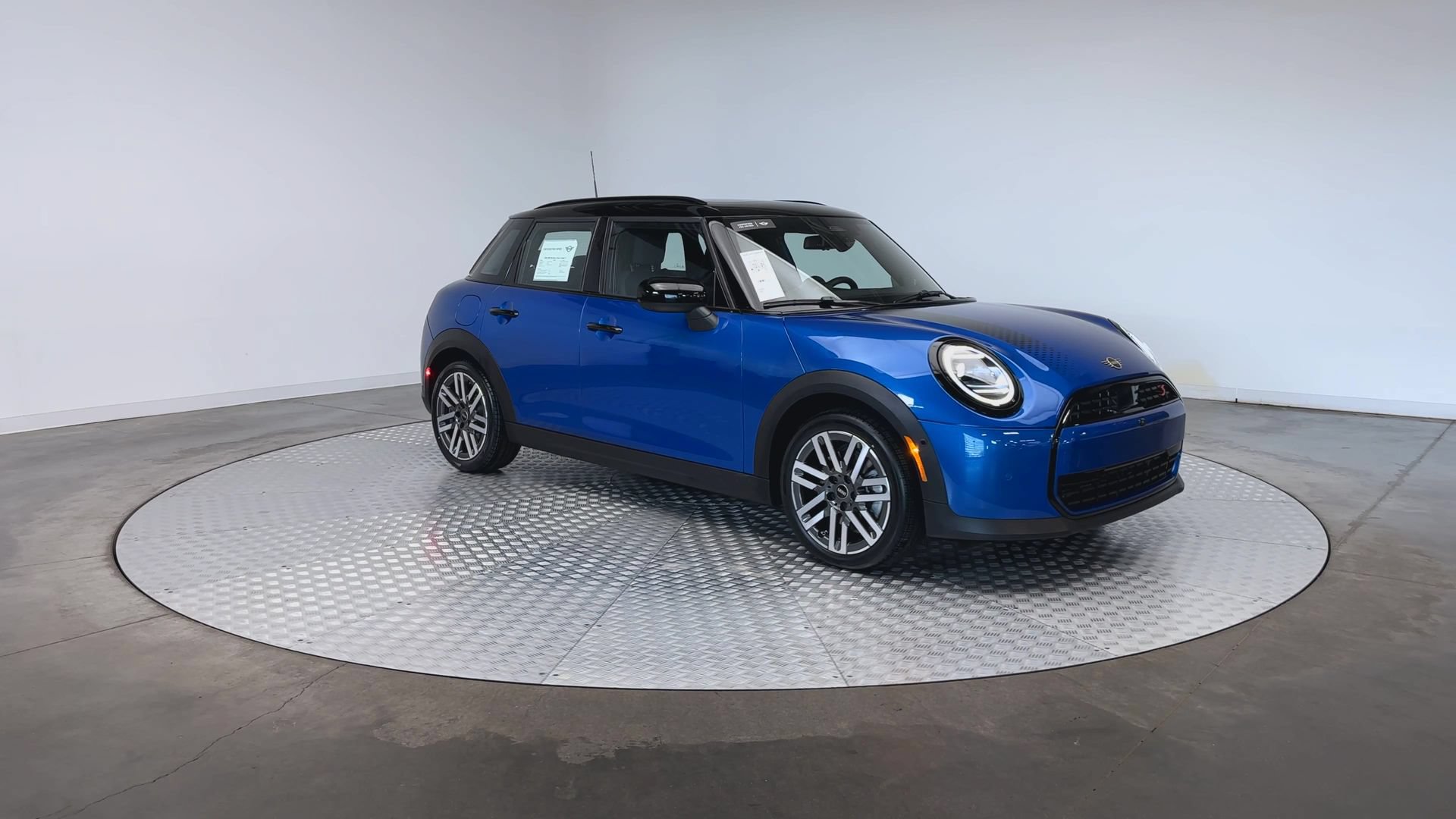 Used 2026 MINI Cooper S FWD image 2