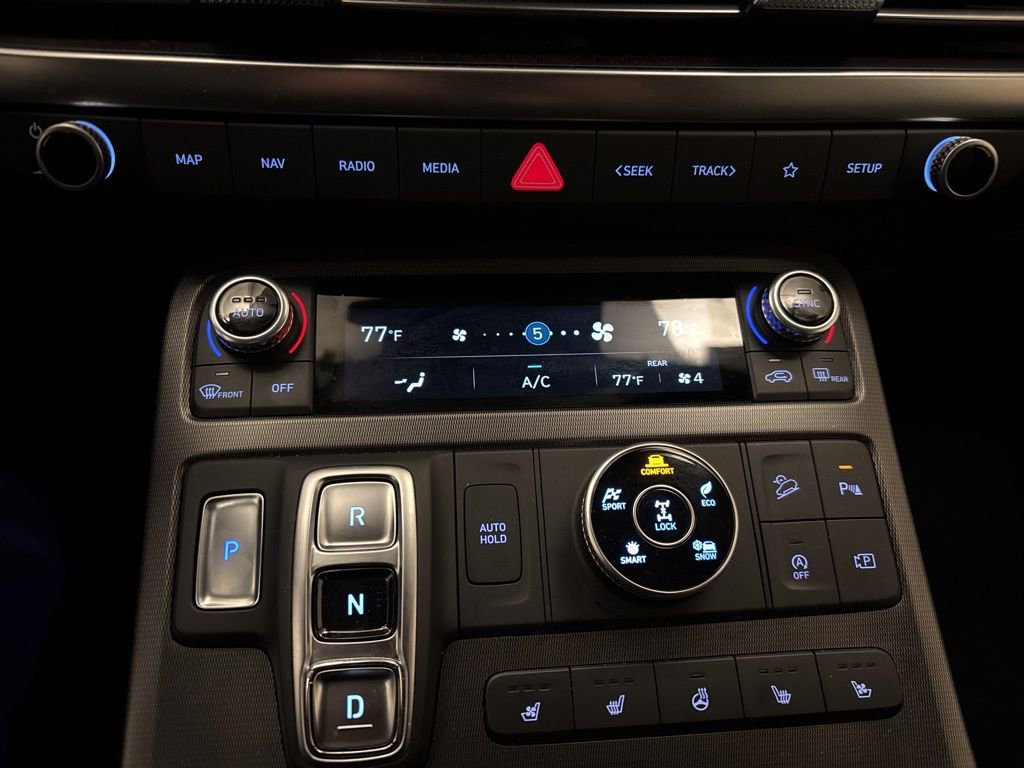 Used 2025 Hyundai Palisade Calligraphy image 23