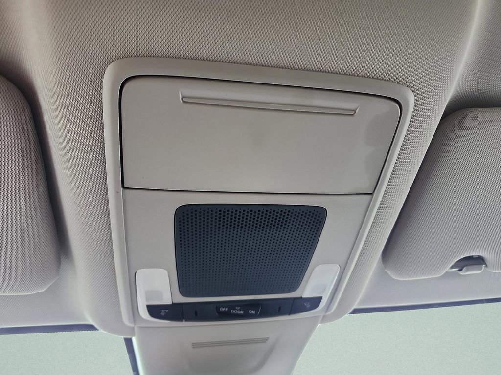 Used 2025 Honda CR-V LX image 15