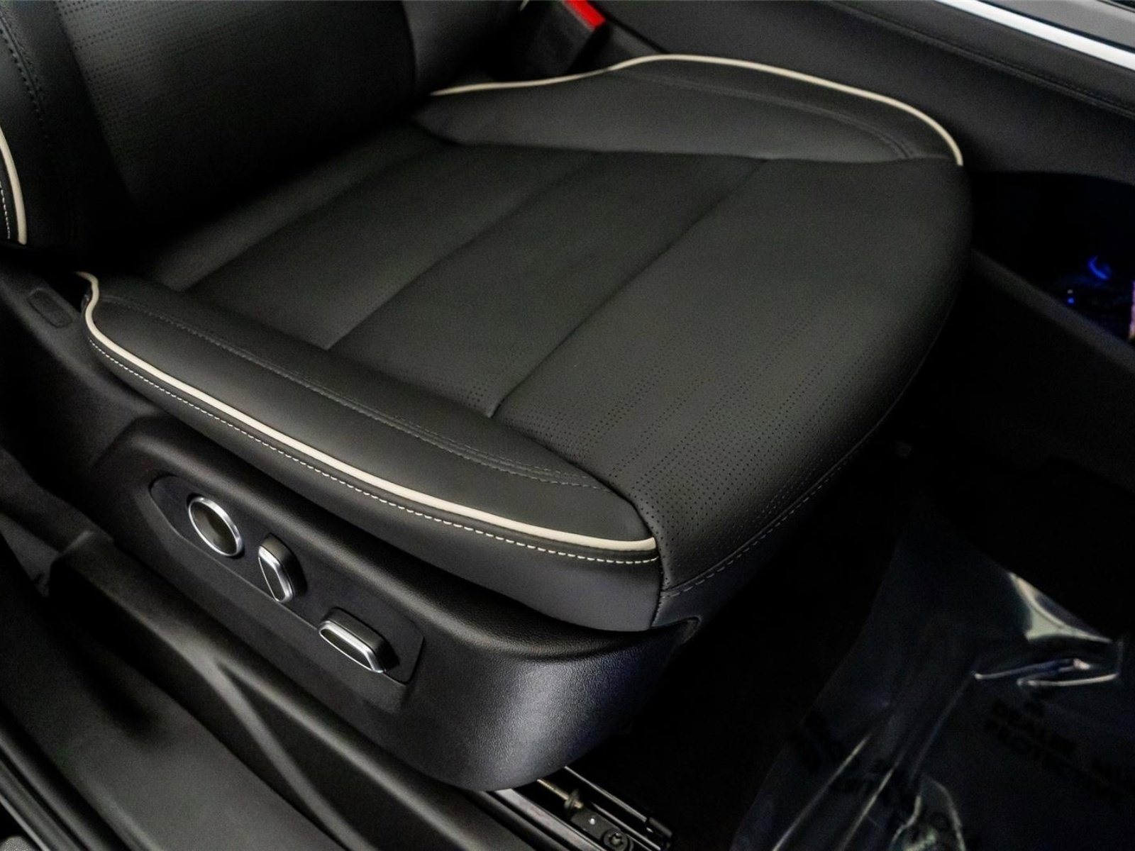 Used 2026 Cadillac Escalade Sport image 34