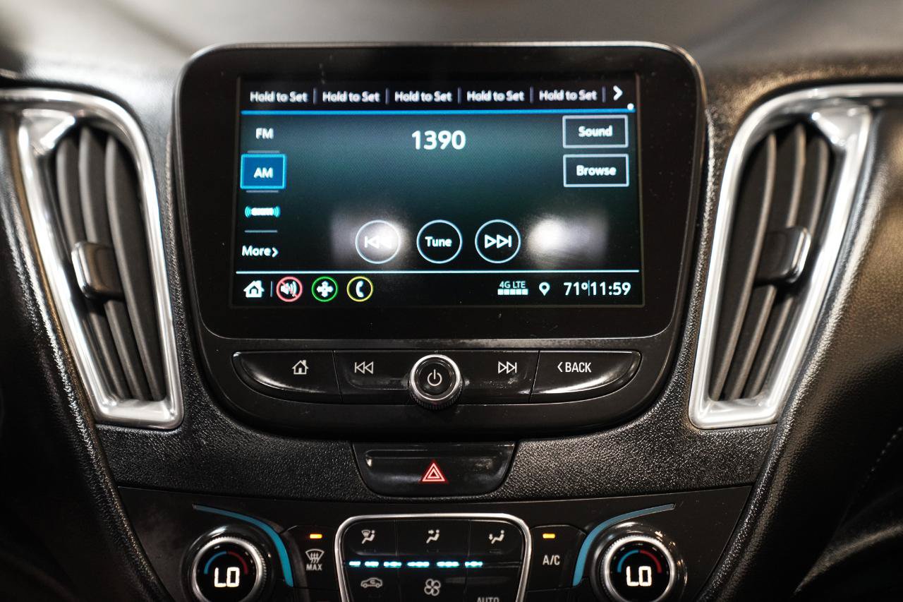 Used 2019 Chevrolet Malibu LT w/ Leather Package FWD image 27