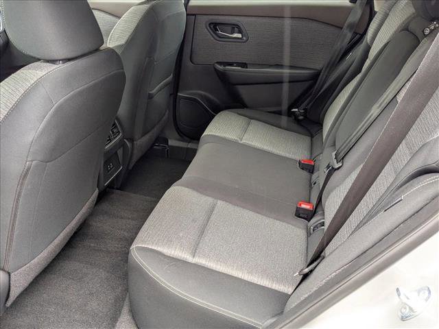 Certified 2023 Nissan Rogue SV image 18