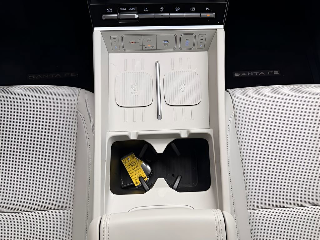 Used 2025 Hyundai Santa Fe Calligraphy image 32