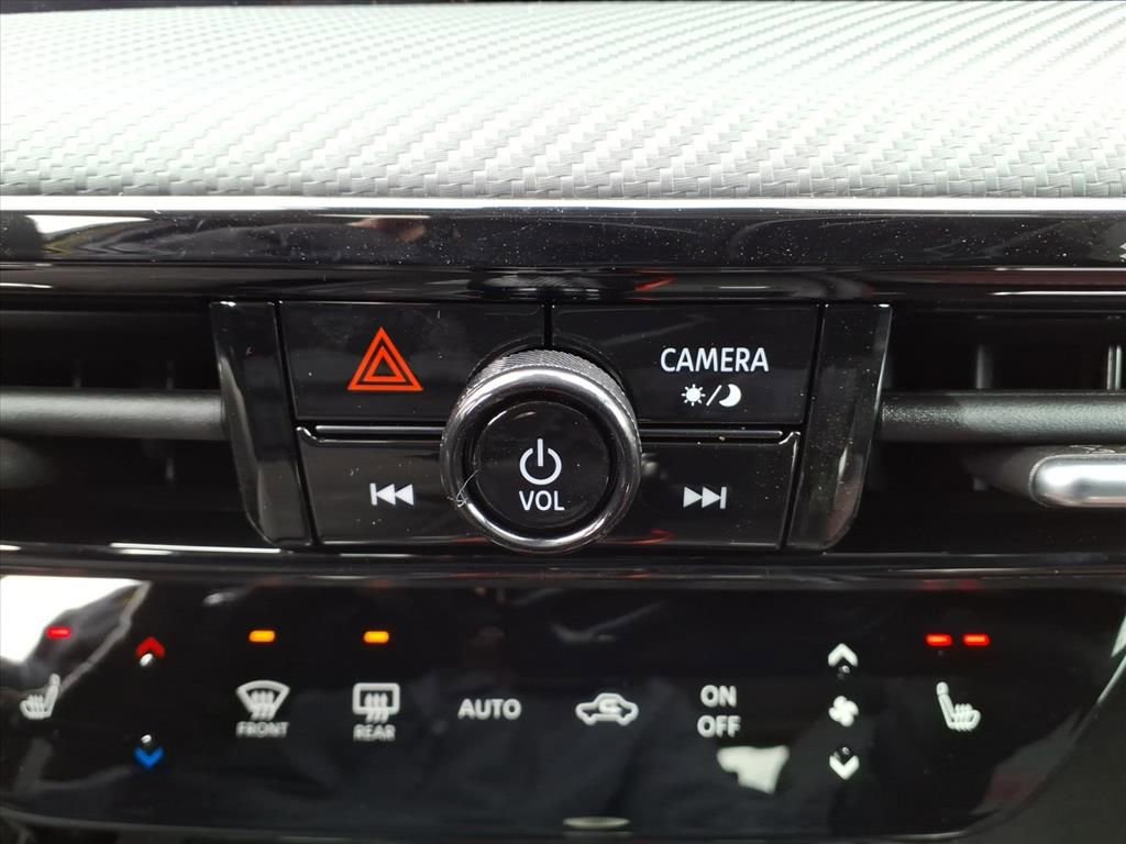 New 2026 Nissan Kicks SR w/ SR Premium Package image 25