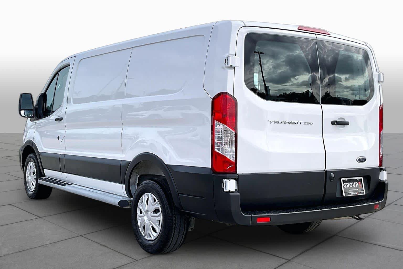 Used 2025 Ford Transit 250 Low Roof w/ Exterior Upgrade Package RWD image 11