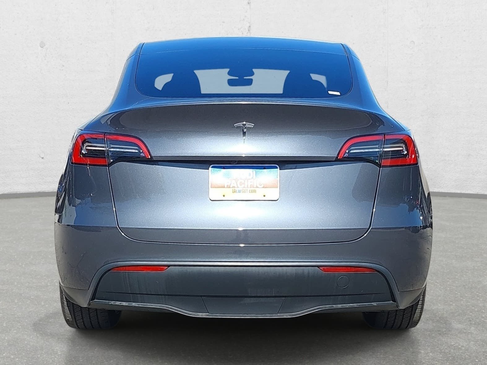 Used 2023 Tesla Model Y 2WD image 6