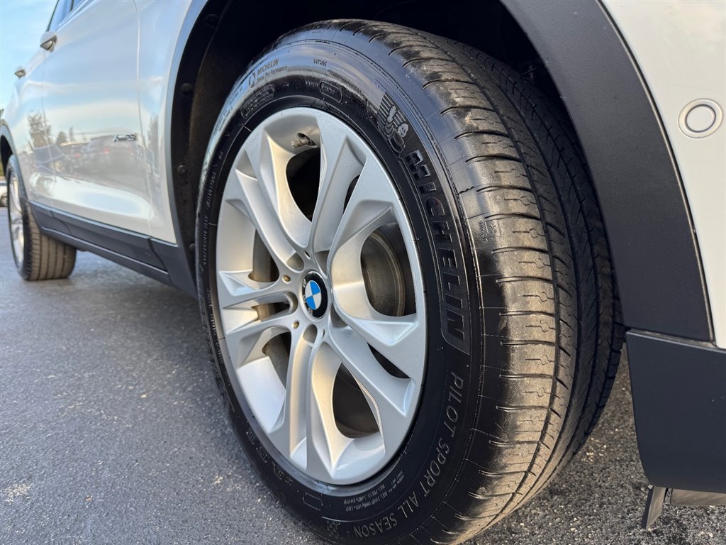 Used 2017 BMW X4 xDrive28i image 10