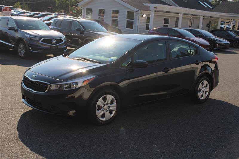Used 2017 Kia Forte LX w/ LX Popular Package FWD image 4