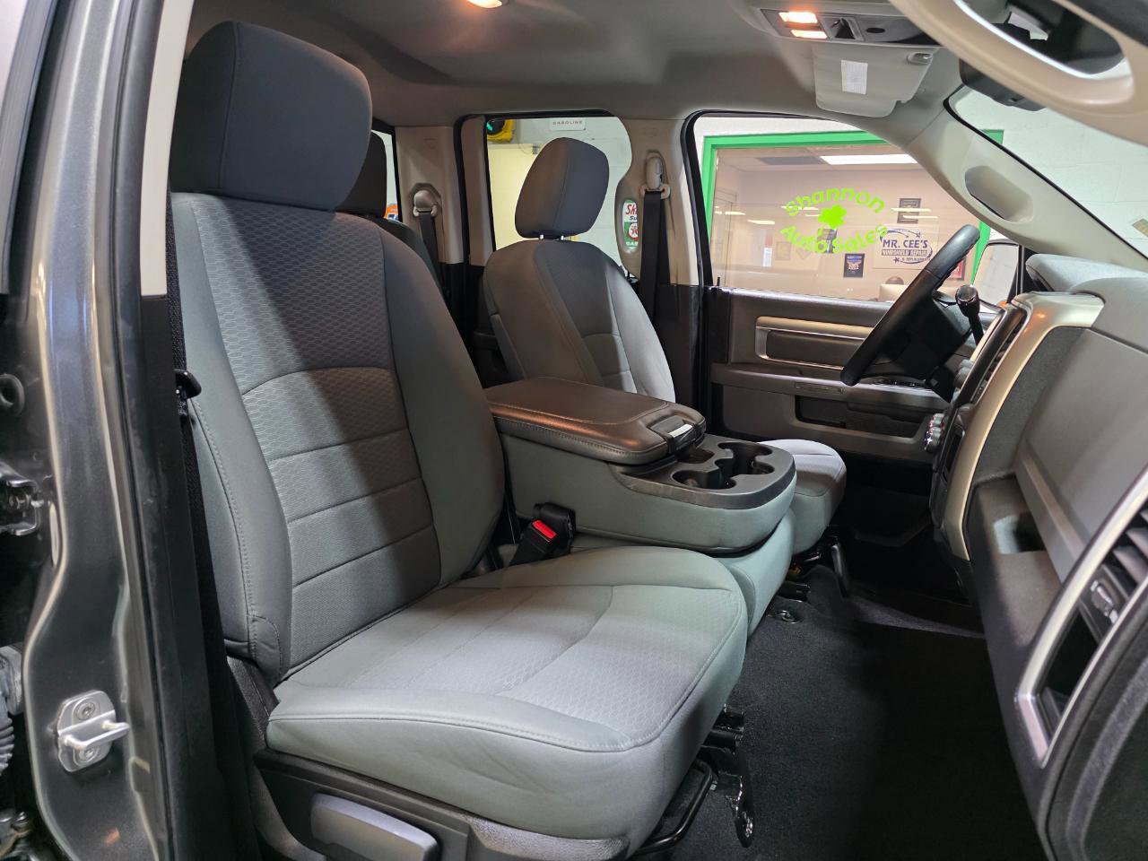 Used 2013 RAM 1500 Classic SLT w/ Premium Display Pkg image 24