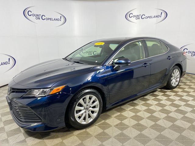 Certified 2018 Toyota Camry LE FWD image 3