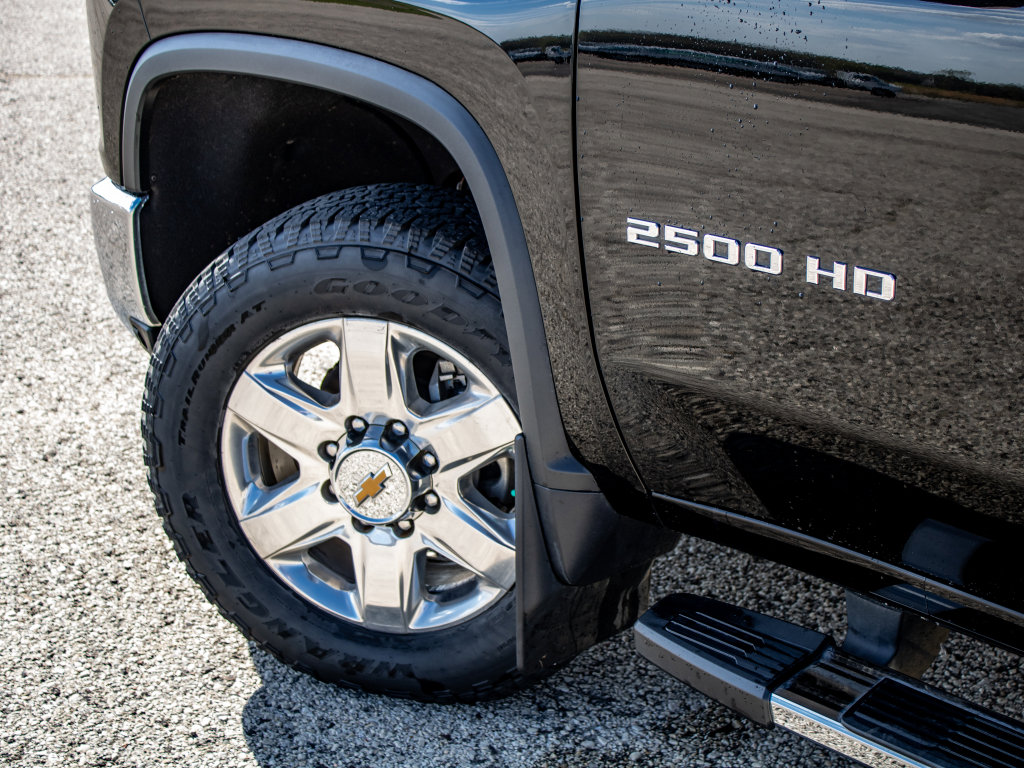Used 2023 Chevrolet Silverado 2500 LTZ AWD/4WD image 14