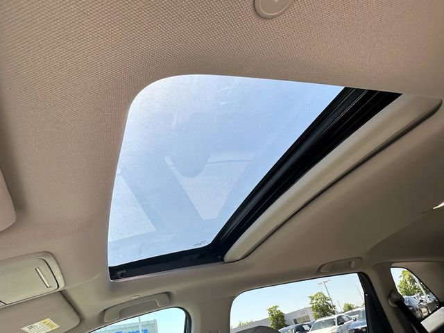 Used 2025 Honda CR-V EX image 40