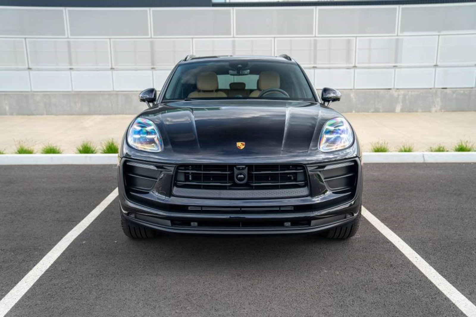 New 2026 Porsche Macan AWD/4WD image 6