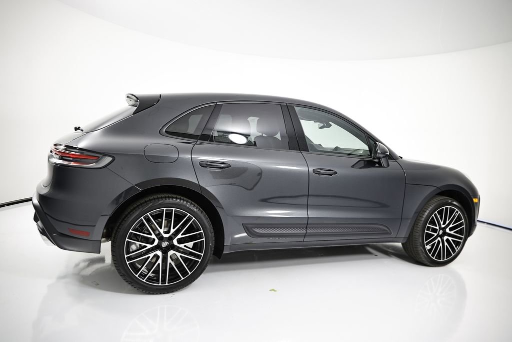 New 2026 Porsche Macan image 7