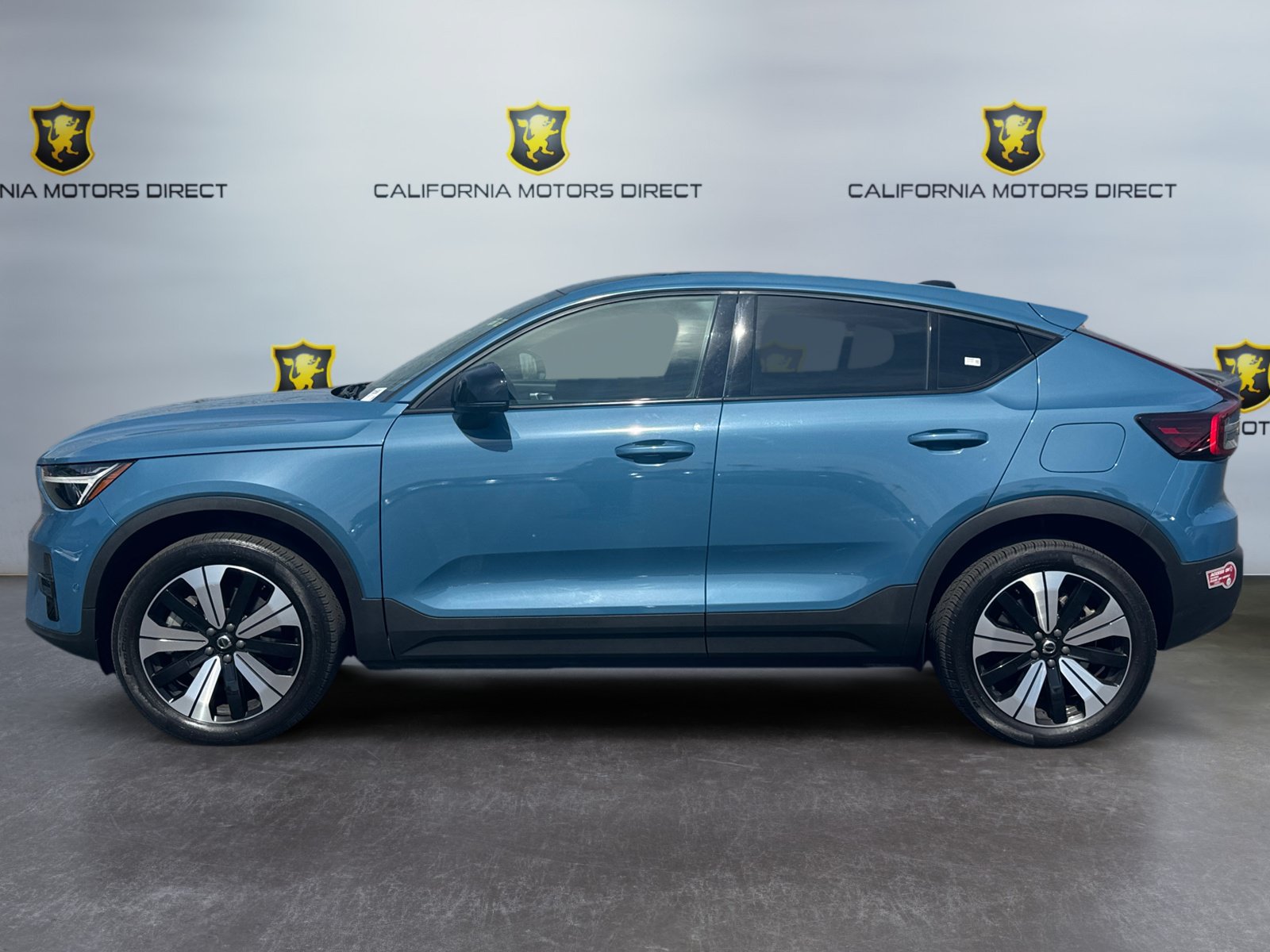 Used 2023 Volvo C40 P8 Recharge Plus w/ Protection Package Premier AWD/4WD image 2