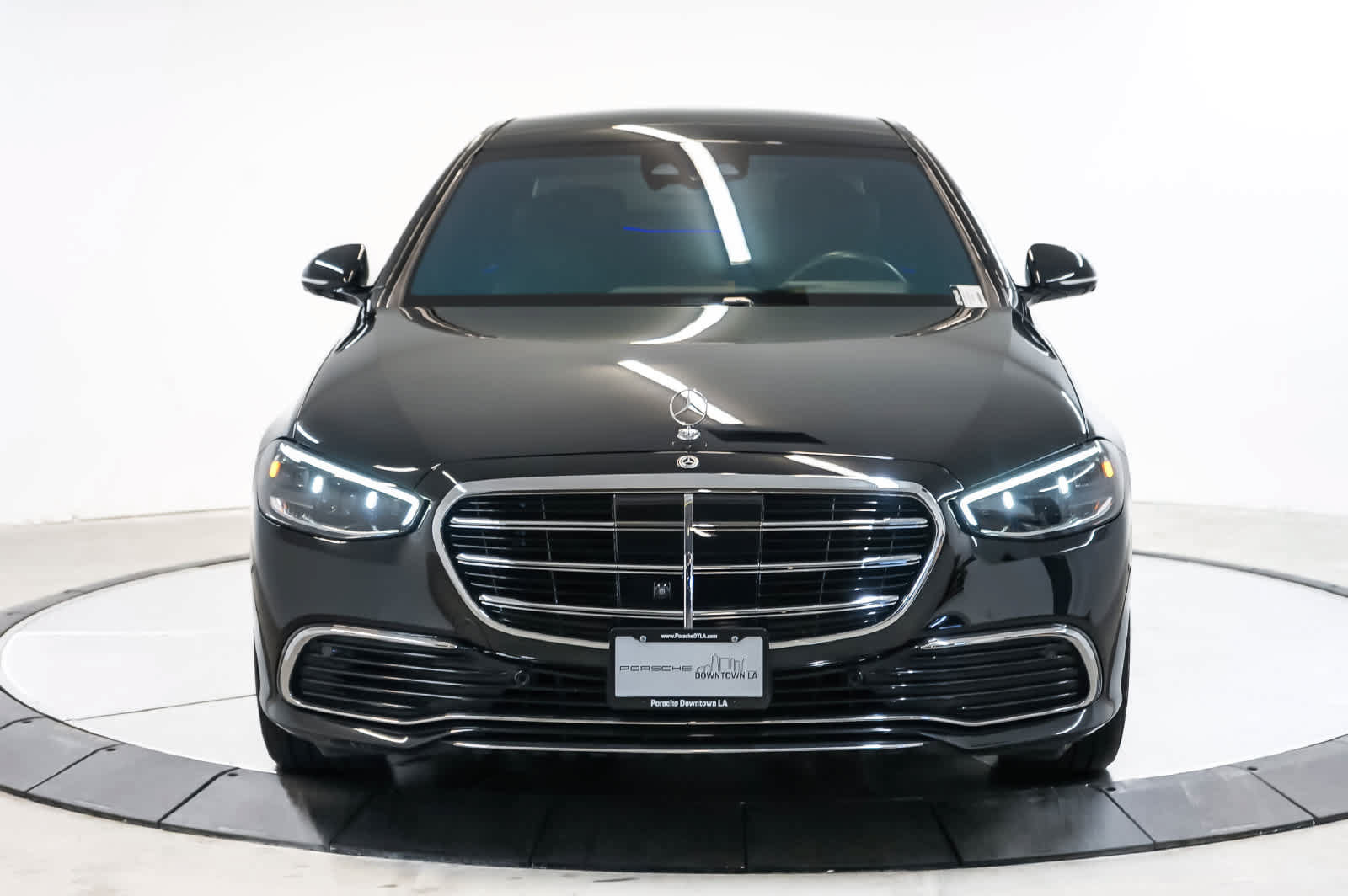 Used 2025 Mercedes-Benz S 580 4MATIC Sedan image 6