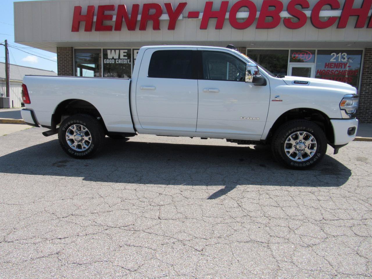 Used 2024 RAM 2500 Laramie w/ Safety Group AWD/4WD image 9