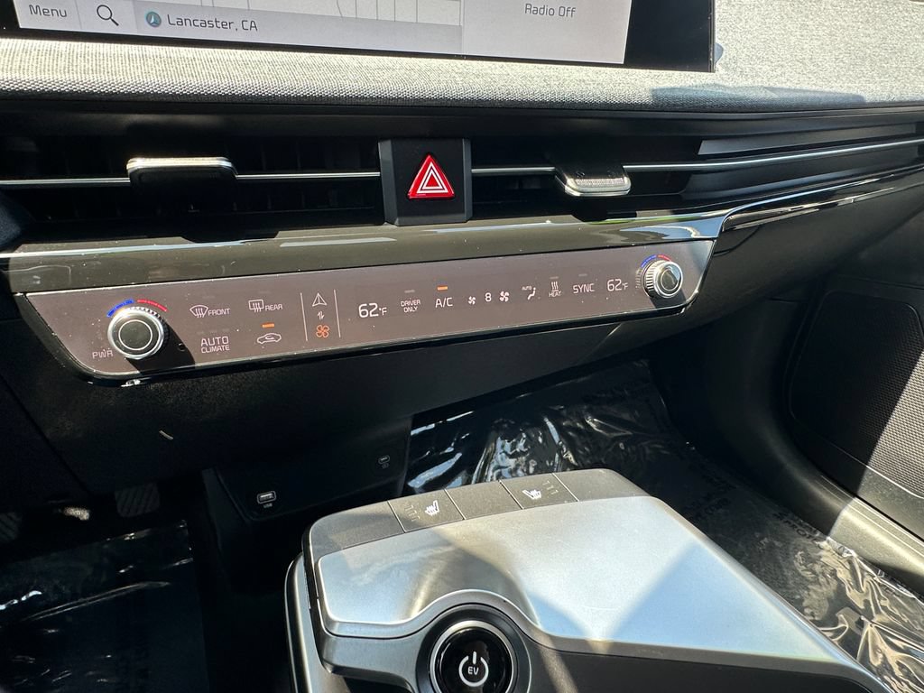 Used 2024 Kia EV6 Light RWD image 30